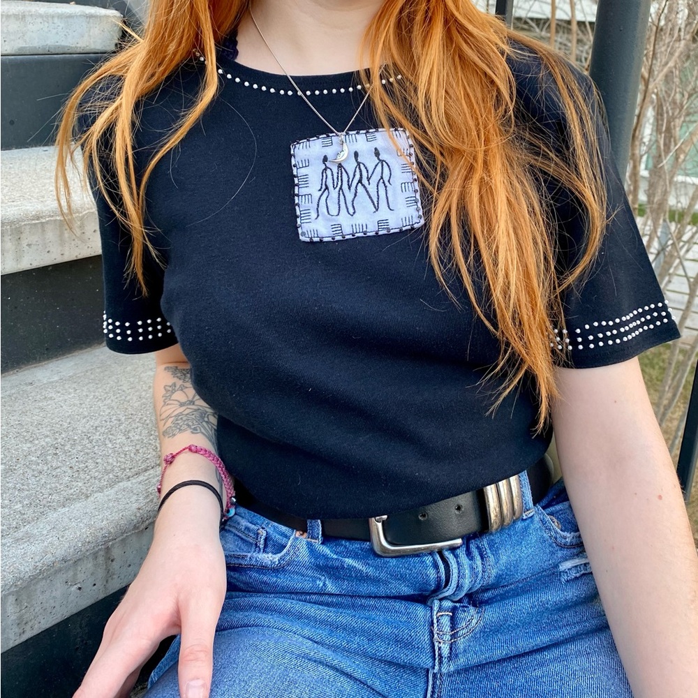 Black silhouette shirt with pearl bead accents|Sz S